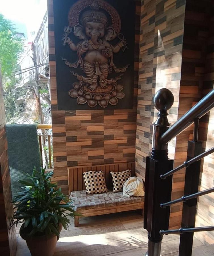 Anuppam Home Stay Kulu Exterior foto