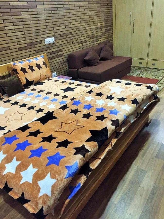Anuppam Home Stay Kulu Exterior foto